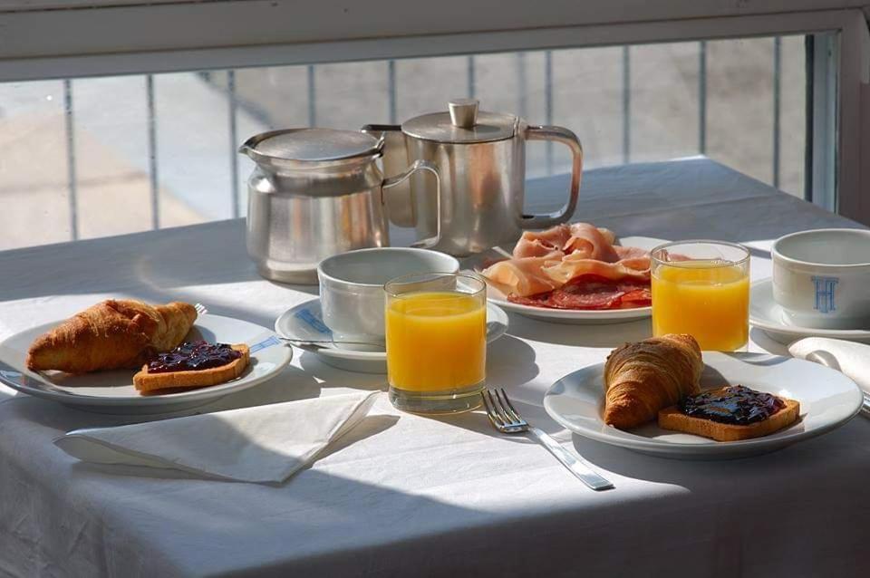 Hotel Tirreno Алассио Экстерьер фото