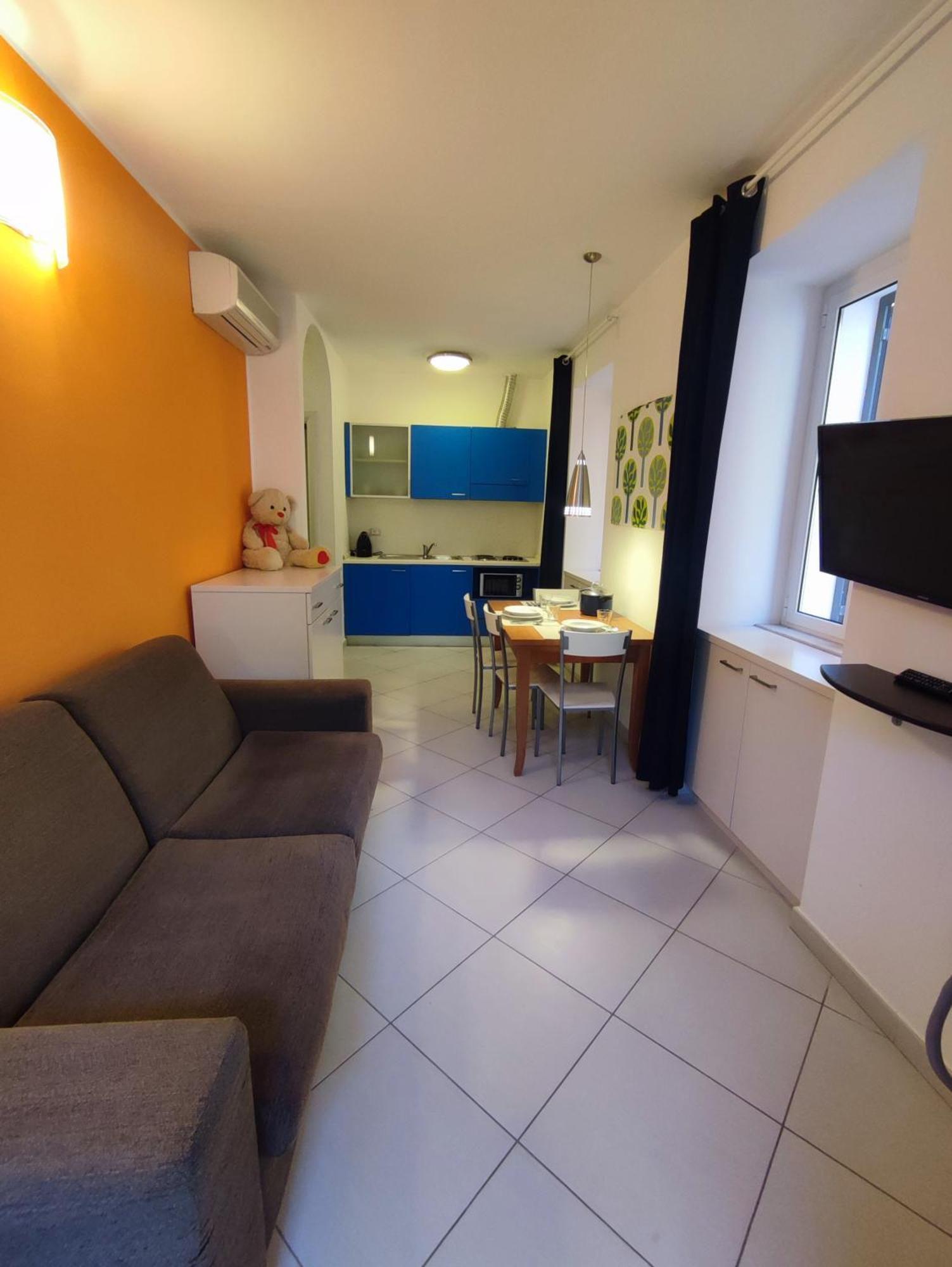 Hotel Tirreno Алассио Экстерьер фото